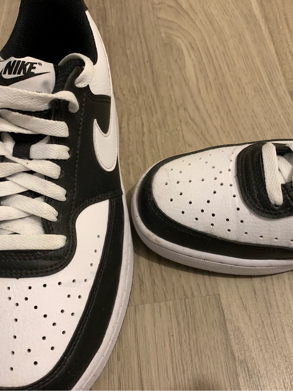 Nike Black and White Low-Top Sneakers Dunks-Panda
